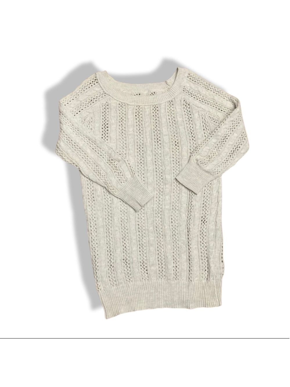 SO Light Gray Lightweight 3/4 Sleeve Sweater